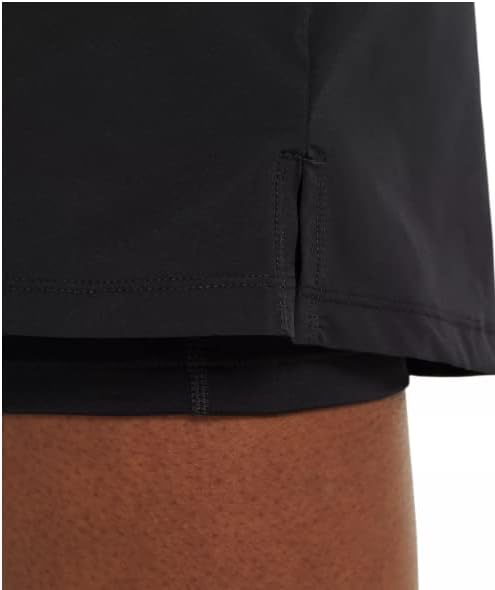 Rochie de antrenament pentru femei Nike Bliss Luxe cu pantaloni scurți încorporați - Materiale durabile - Dimensiuni mici negre